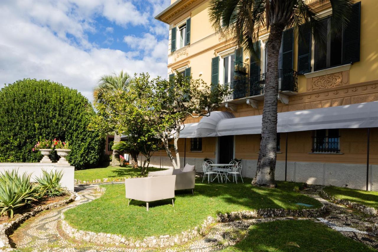 Villa Riviera Resort Lavagna Eksteriør billede